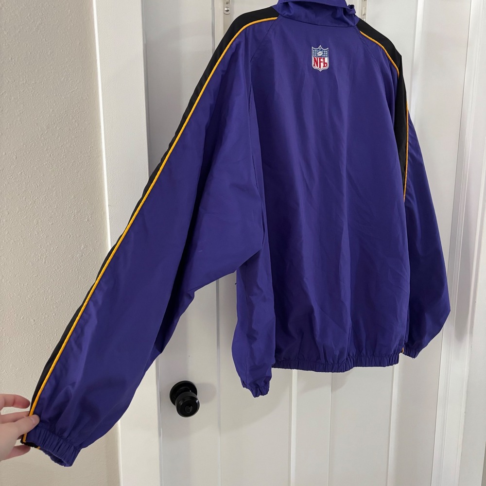 Vintage Puma Minnesota Vikings NFL Track Jacket Purple Black Gold Men's Size XL - Picture 3 of 7